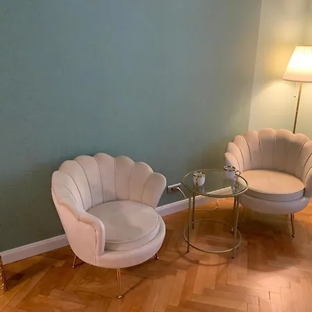 New Oldtown Near St Martin Cathedral, Ac, Balcony Apartment