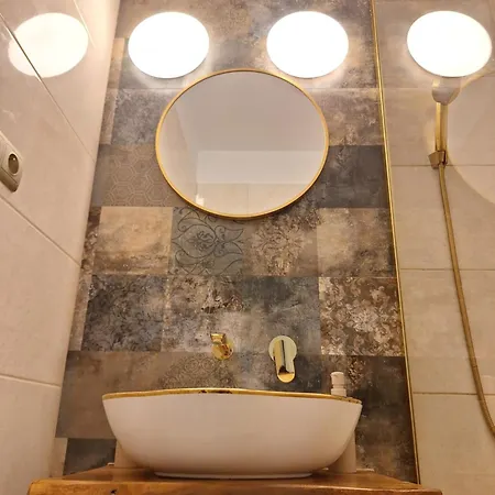 New Oldtown Near St Martin Cathedral, Ac, Balcony Appartamento *